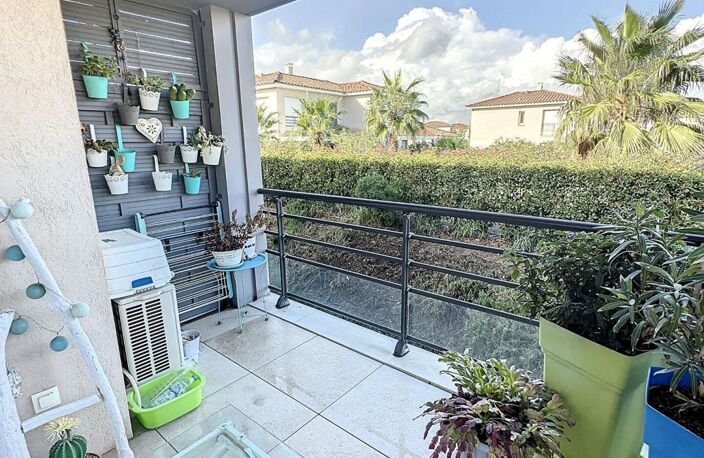 Bel appartement 2 pièces vendu libre avec terrasse et place de parking à Roquebrune-sur-Argens — photo 3