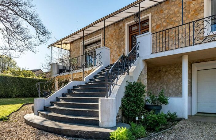 Maison de ville Boulazac 7 pièce(s) 223 m2 avec piscine intérieure — photo 2
