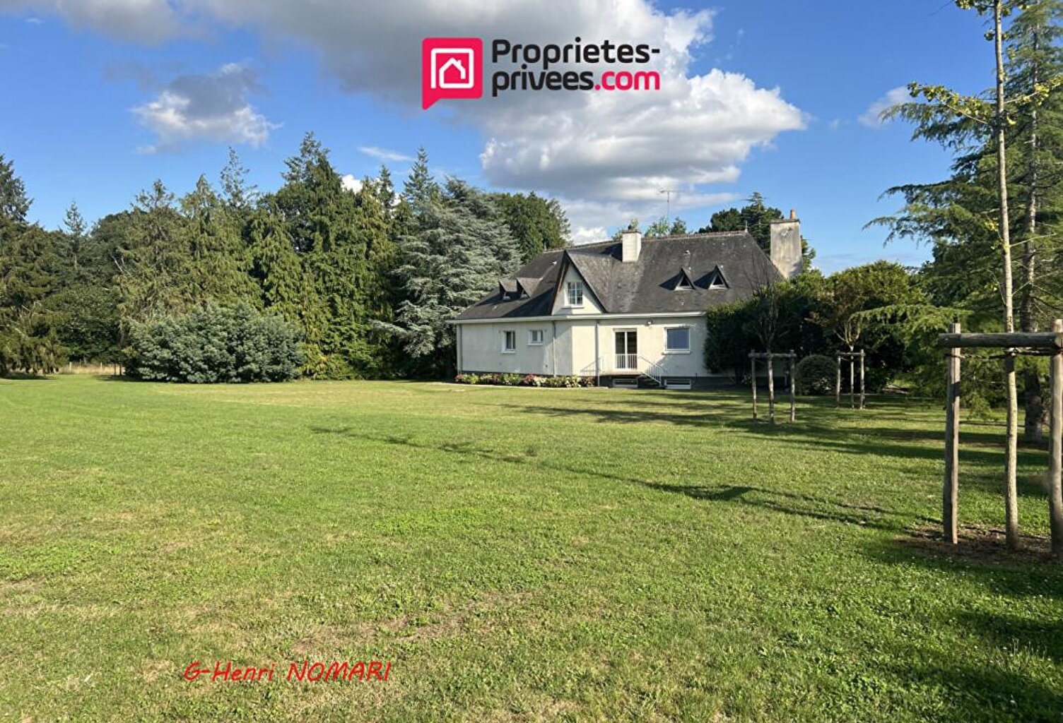 Maison Chateaubriant 10 pièce(s) 280 m2, 6 chambres , 10834m² de terrain — photo 1