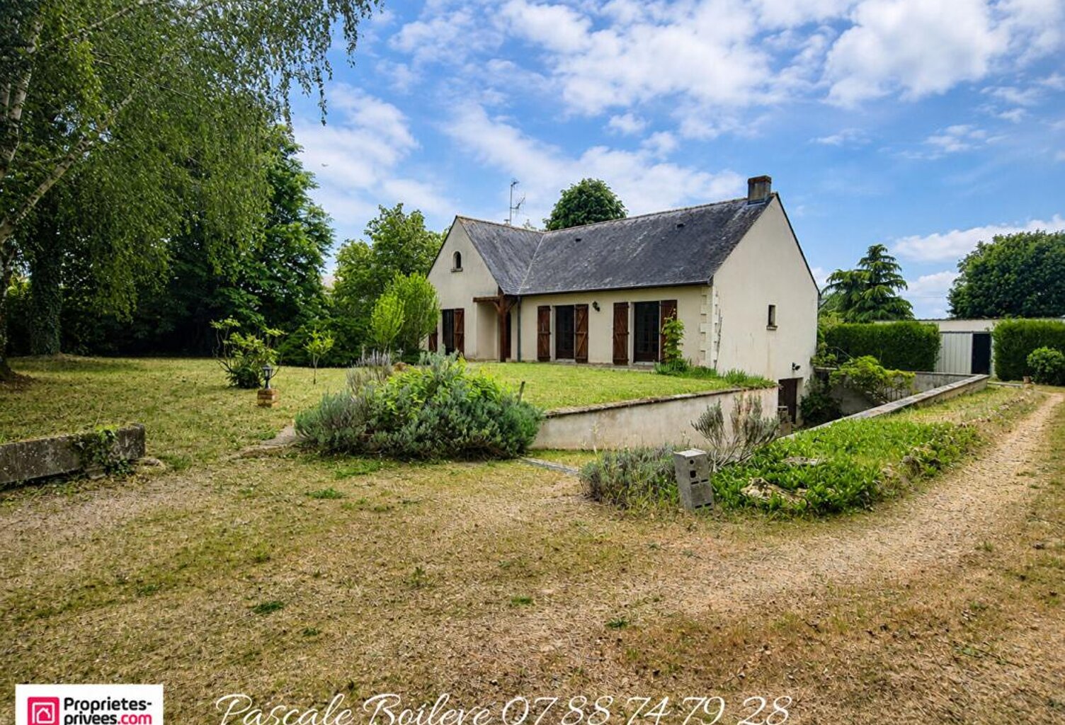 Maison 3 chambres sur sous-sol avec terrain arboré proche commodités - Vernoil le Fourrier (49390) — photo 1