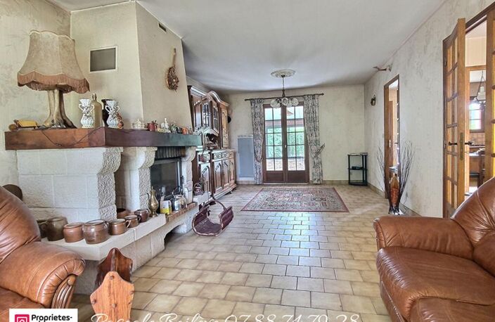 Maison 3 chambres sur sous-sol avec terrain arboré proche commodités - Vernoil le Fourrier (49390) — photo 3
