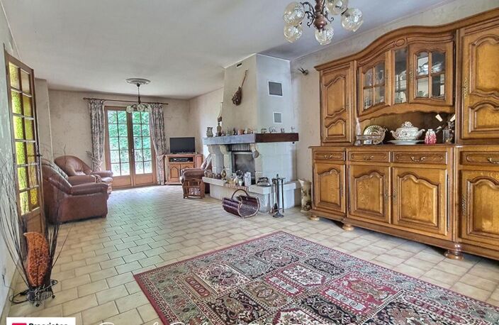 Maison 3 chambres sur sous-sol avec terrain arboré proche commodités - Vernoil le Fourrier (49390) — photo 4