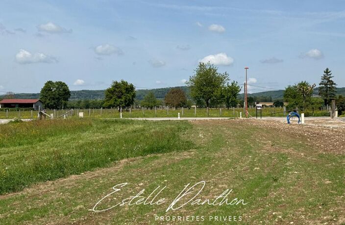 Terrain constructible viabilisé de 776 m2 à Longechenal — photo 2