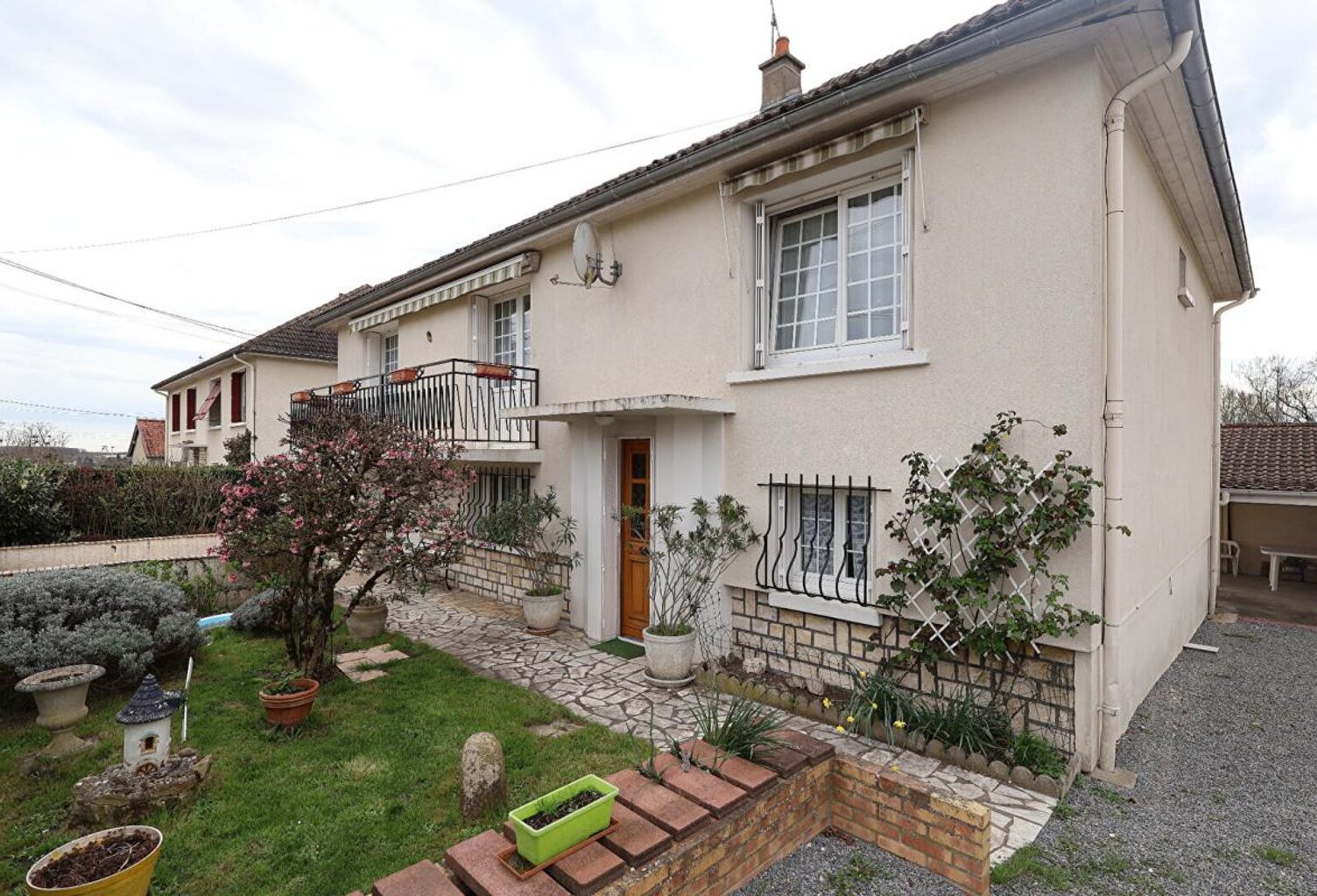 Maison sur sous-sol de 8 pièces, 4 chambres — photo 1