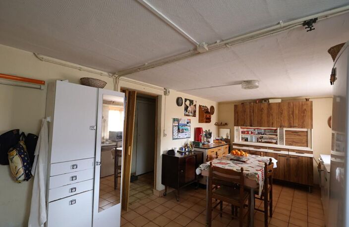 Maison sur sous-sol de 8 pièces, 4 chambres — photo 4