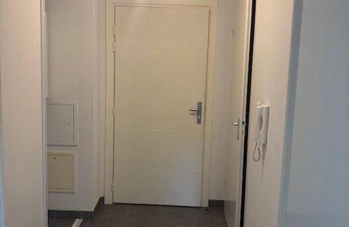 Location appartement 1 pièce 25 m² à Cugnaux (31270) — photo 2