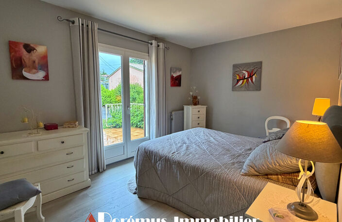 MAISON INDIVIDUELLE - 3CHS - GD GARAGE - PROCHE CENTRE BOURG — photo 3