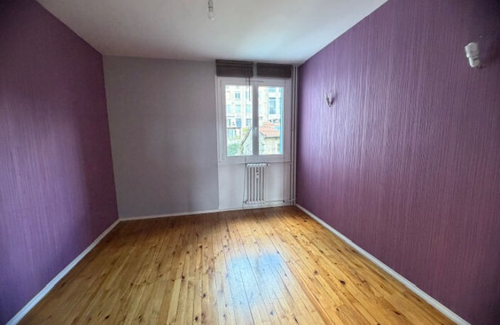 Appartement F4 SAINT-ETIENNE CRET DE ROC — photo 2