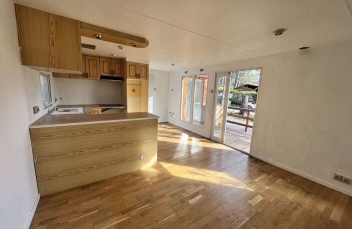Mobil-home et chalet sur terrain de loisir au Castellet — photo 3