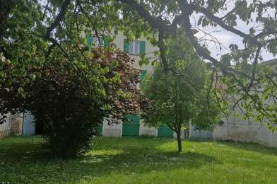Appartement 6 pièces 220000 €