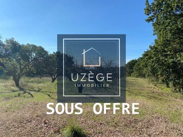 Terrain constructible — photo du bien