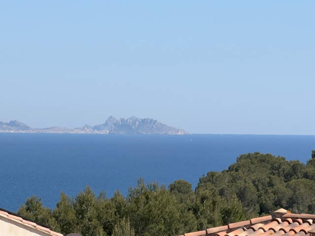 Carry-le-Rouet   Maison familiale avec piscine et aperçu mer — photo du bien