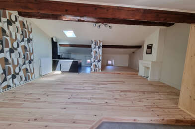 Appartement 3 pièces 750 €