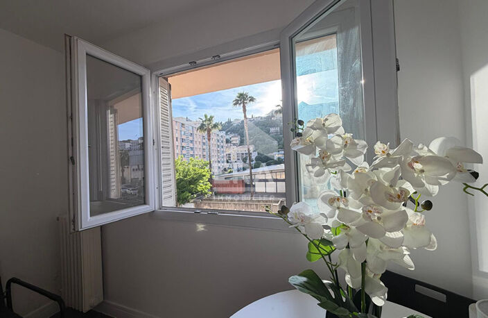 Studio de 32 m² - Nice - Meublé — photo 2