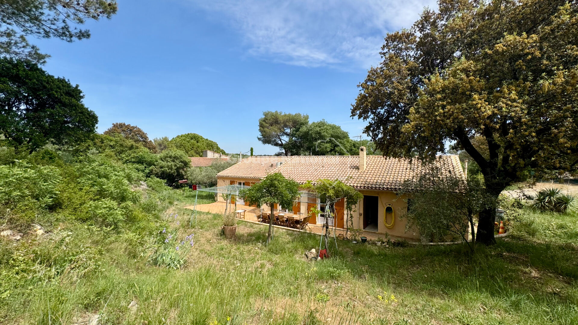 Villa / Maison  T5 à vendre Nîmes 30000