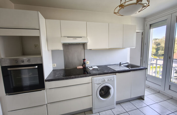 RICHELANDIERE, 3P+C avec garage — photo 4