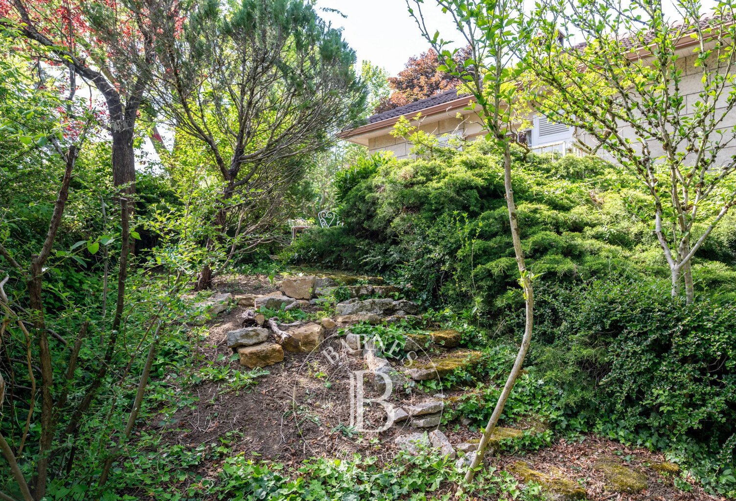 Saint-Didier-au-Mont-d'Or - Maison de plain-pied de 150 m² - 4/5 chambres - Terrain de 3403 m² — photo 1