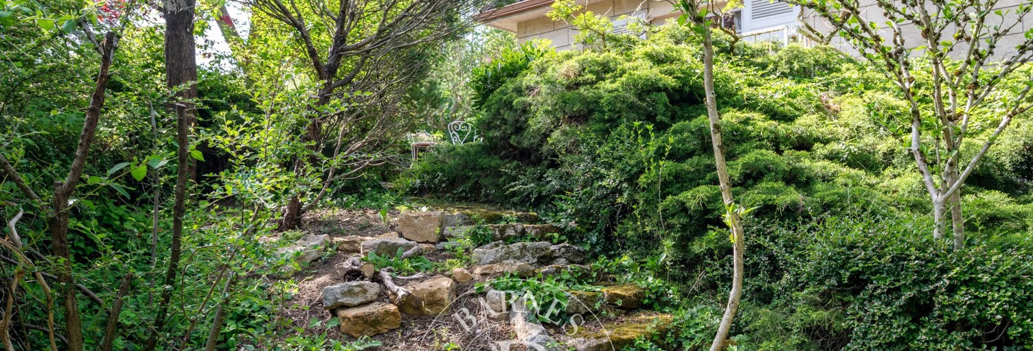 Maison 6 Pièces 150 m² à vendre à Saint-Didier-au-Mont-d'Or (69370)