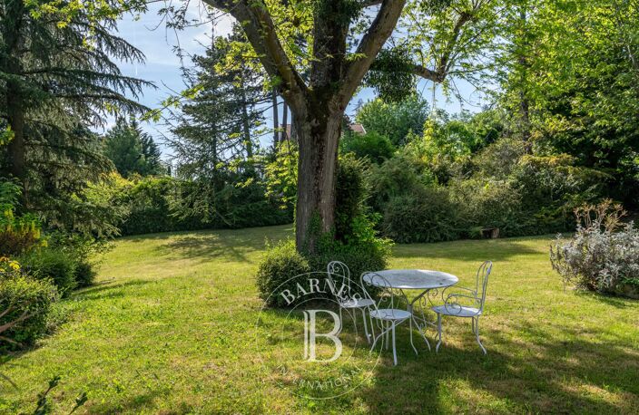 Saint-Didier-au-Mont-d'Or - Maison de plain-pied de 150 m² - 4/5 chambres - Terrain de 3403 m² — photo 4