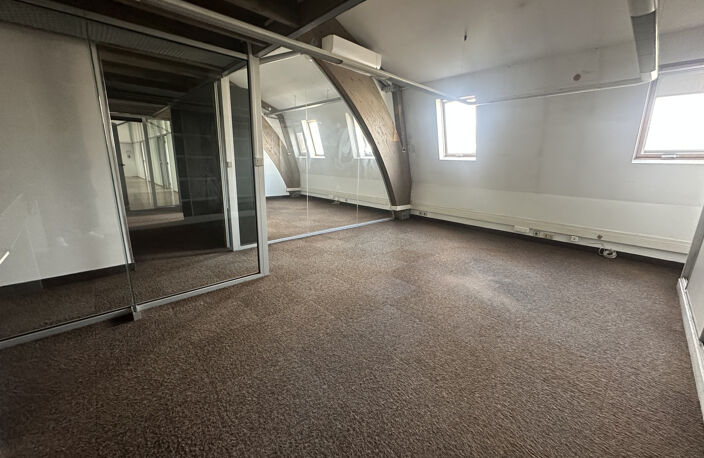 Jeanne d'Arc - Plateau de 619m2 - 1 795 000 EUR — photo 4