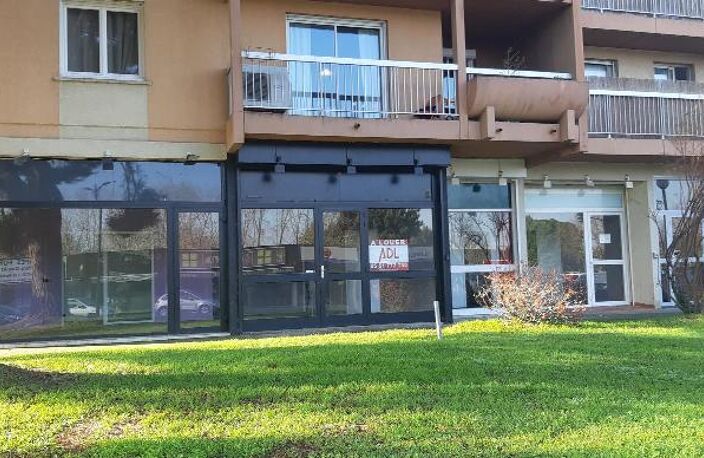 Location commerce  90 m² à Toulouse (31300) — photo 2