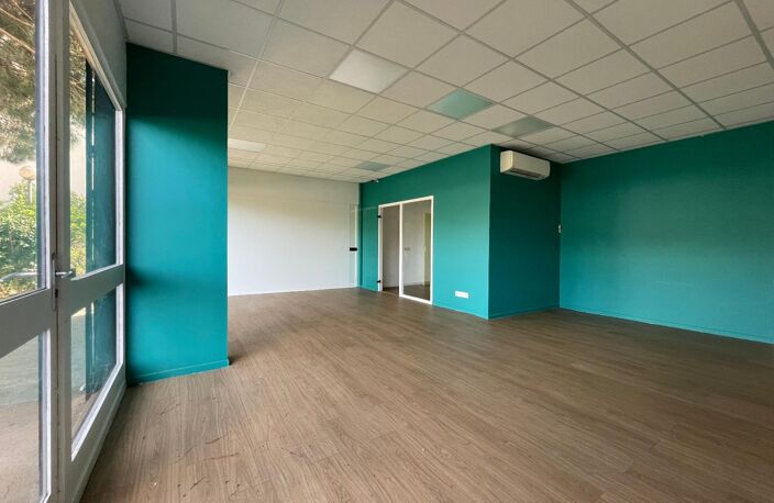 Location commerce  90 m² à Toulouse (31300) — photo 3
