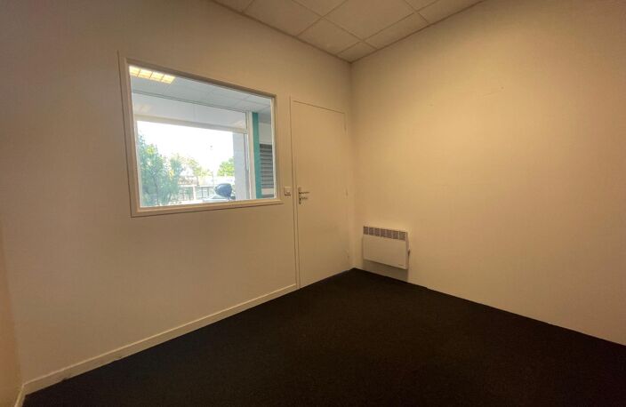 Location commerce  90 m² à Toulouse (31300) — photo 5