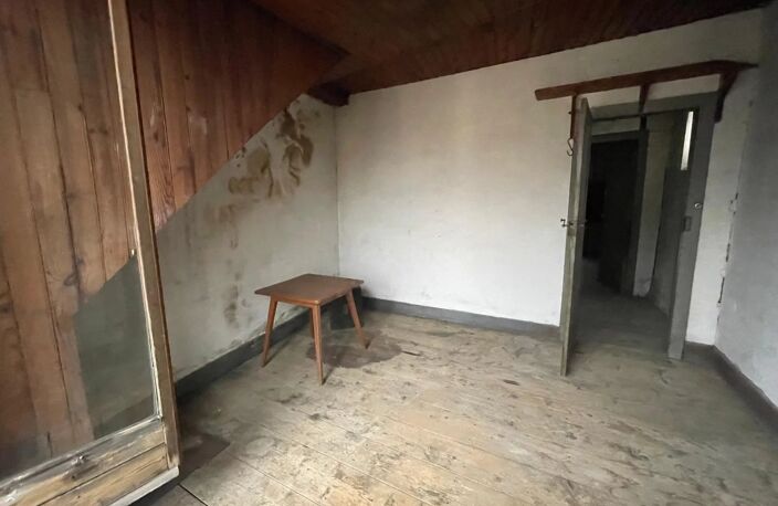 Maison à renover centre ville de luchon — photo 2