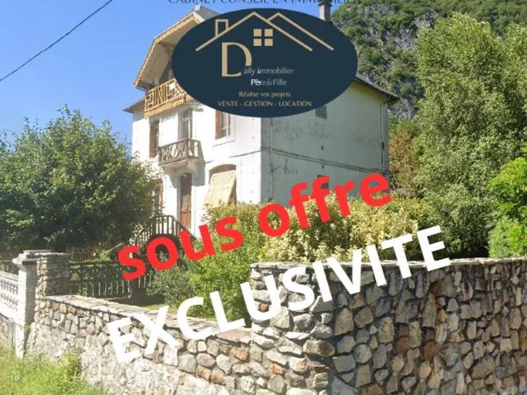 Maison bourgeoise du XIXe siècle – 280 m² habitables + dépendances — photo 1