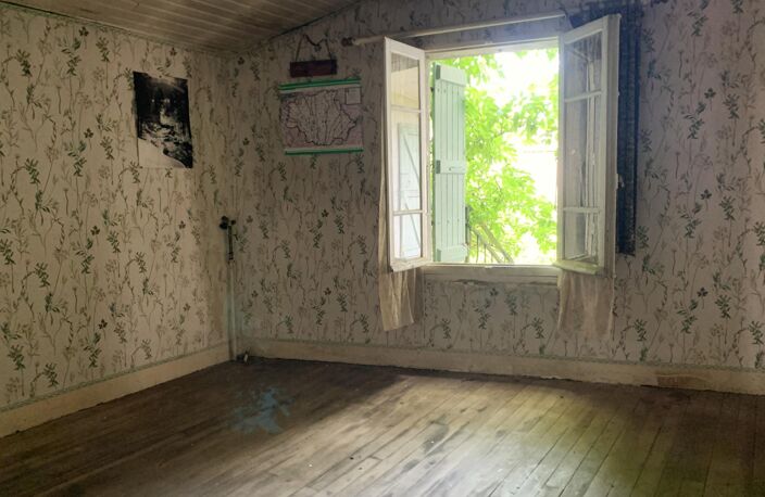 MAISON DE VILLAGE EN PIERRE AVEC BALCON, JARDIN ET GARAGE — photo 5