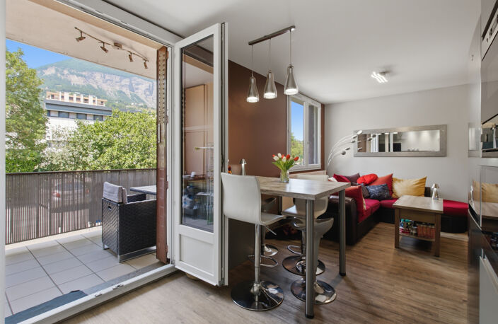 Isère (38) - A Vendre MEYLAN - Appartement T4 traversant 67 — photo 5