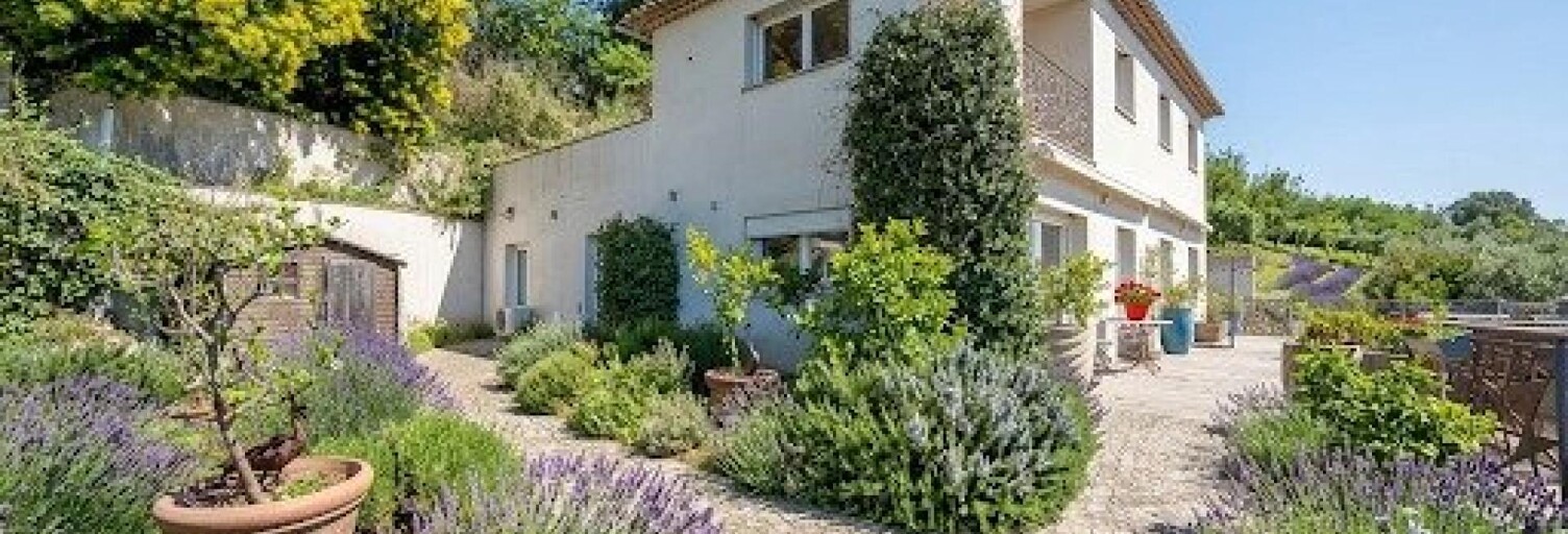 Maison 6 Pièces 211 m² à vendre à Tanneron (83440)