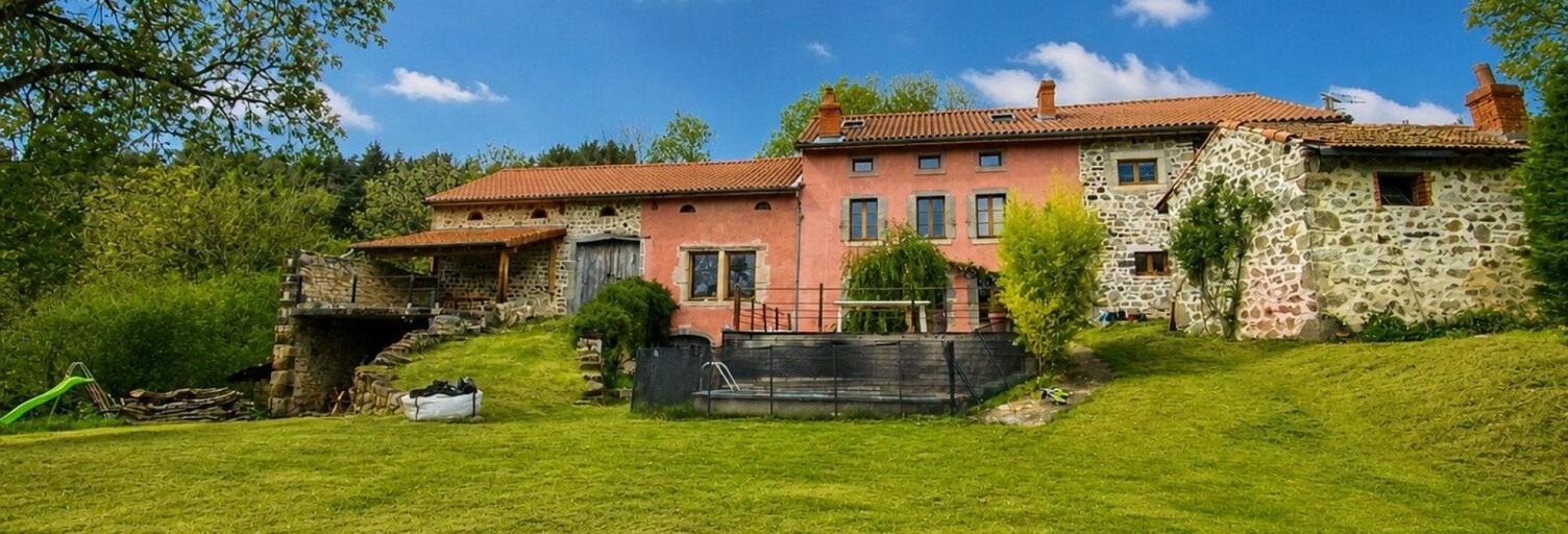 Maison 8 Pièces 246 m² à vendre à Vernassal (43270)