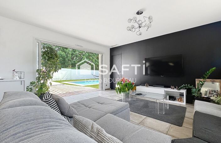 Maison contemporaine de plain-pied  142 m²  Terrain 927 m²  Montberon — photo 3