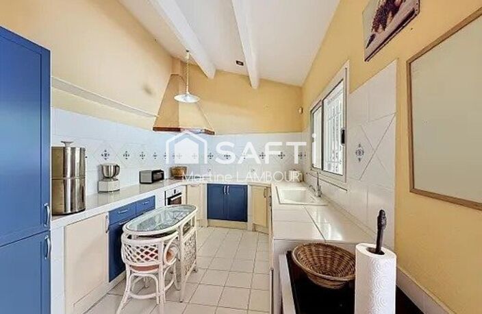 Maison provençale T5 de plain-pied avec terrasses jardin arboré et piscine. — photo 3