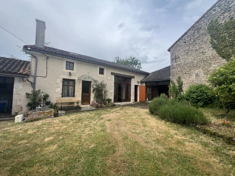 VALDIVIENNE !!! sur 1138 m² de terrain — photo 1