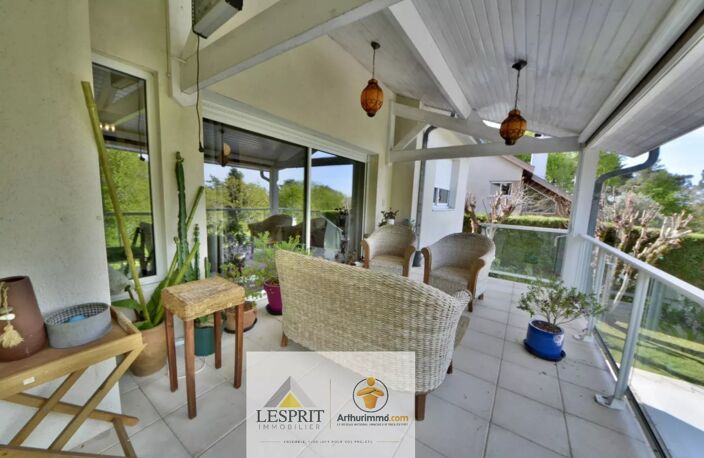 Maison d'Exception de 230m2 avec Piscine à Proximité du Centre-Ville de Brive — photo 3