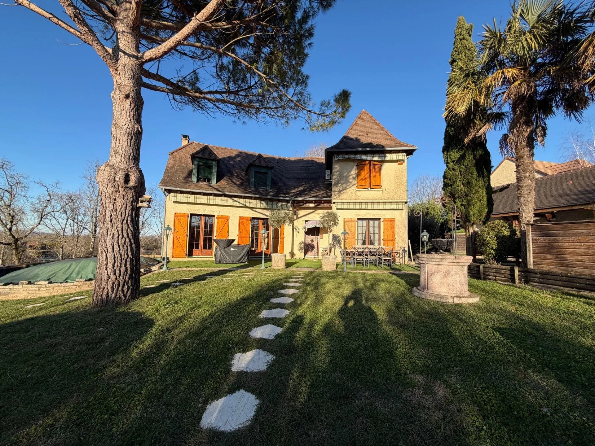 Maison 6 pièces 146 m² · à Chasteaux · 146 m² · 371 000 €