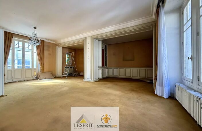 EN EXCLUSIVITÉ – Maison de caractère avec ascenseur au cœur de Brive — photo 2