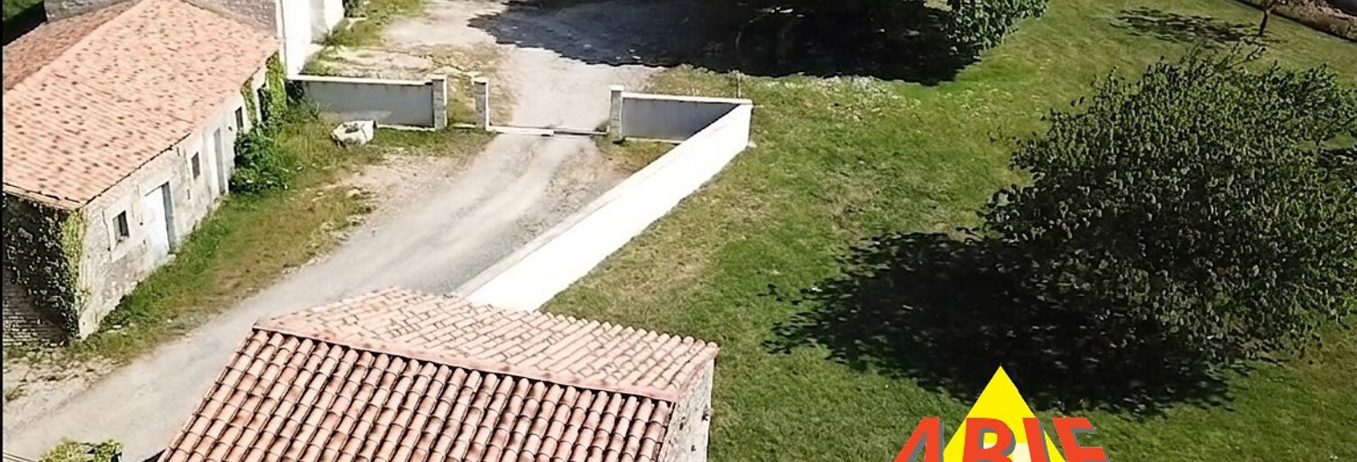 Maison 7 Pièces 233 m² à vendre à Benet (85490)
