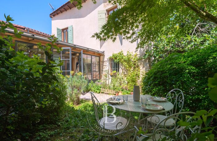 Saint-Didier-au-Mont-d'Or - Centre - Maison de village - 2 chambres - Jardin — photo 2
