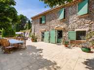 Mas avec vue panoramique imprenable et piscine sur trois hectare — photo 2