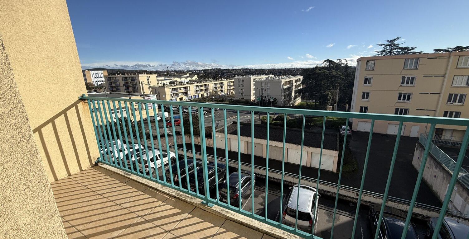 Appartement T4 76m2 avec balcon et garage à ANNONAY — photo 1