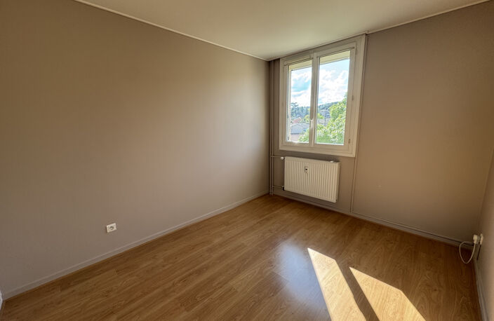 Appartement T4 76m2 avec balcon et garage à ANNONAY — photo 5