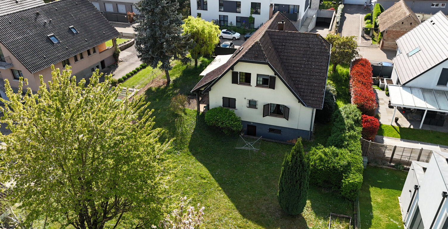NIEDERHAUSBERGEN - Maison individuelle 7 pièces sur 11,65 ar — photo 1