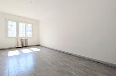 T4 - 65.72 m2 170 000 € - CHAMBERY — photo du bien