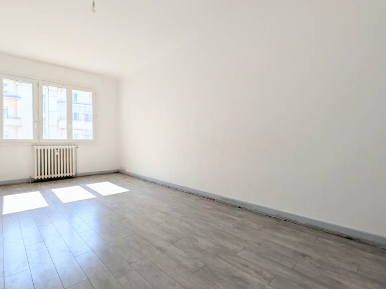 T4 - 65.72 m2 170 000 € - CHAMBERY — photo 1
