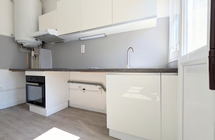 T4 - 65.72 m2 170 000 € - CHAMBERY — photo 2