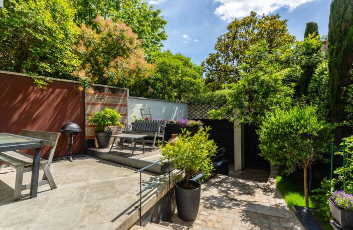 Maison Sous-sol complet avec garage — photo 2