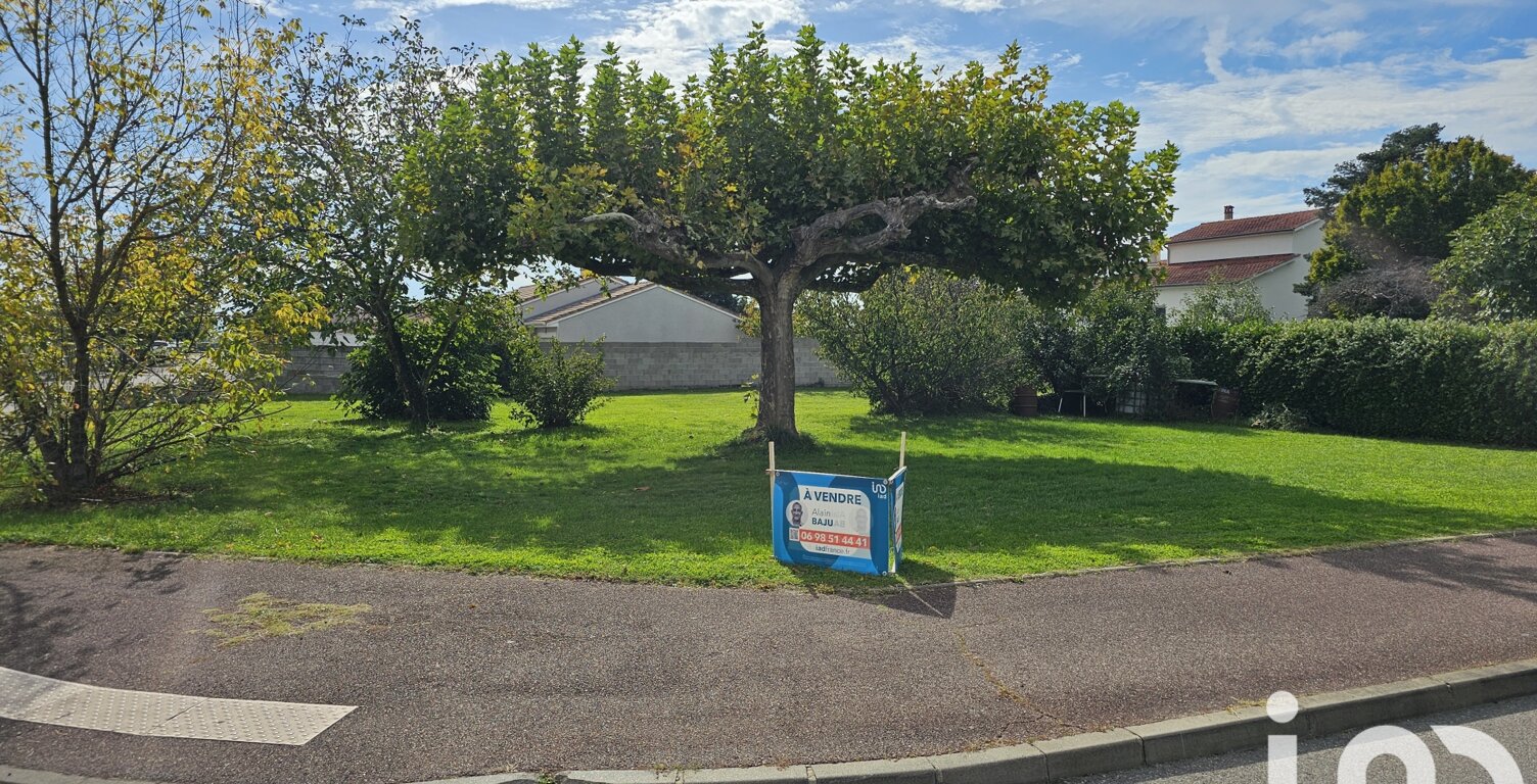 Vente Terrain 769 m&sup2; — photo 1